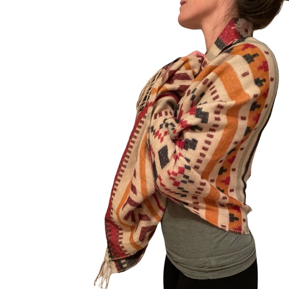 Vintage Native American design Tassel Shawl Scarf Wrap - Picture 1 of 8
